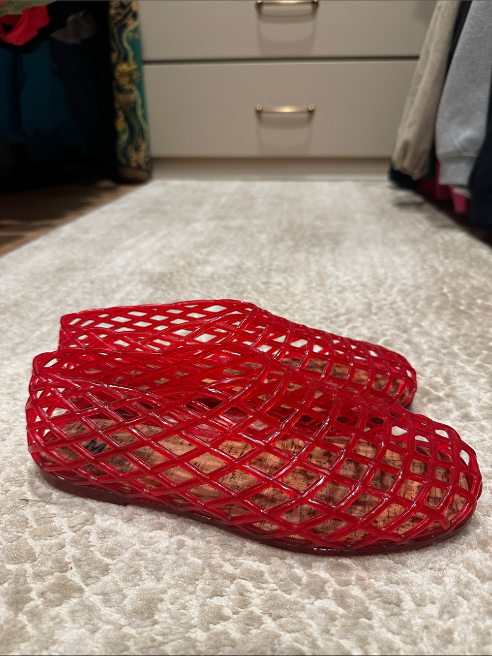 MIA RED JELLY FLATS